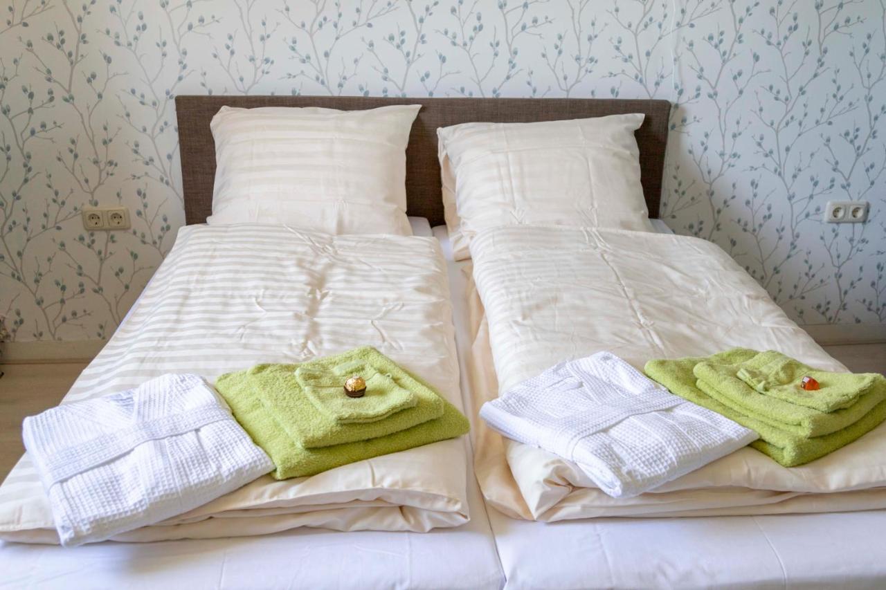 B&B Antoniushoeve Lomm Bagian luar foto