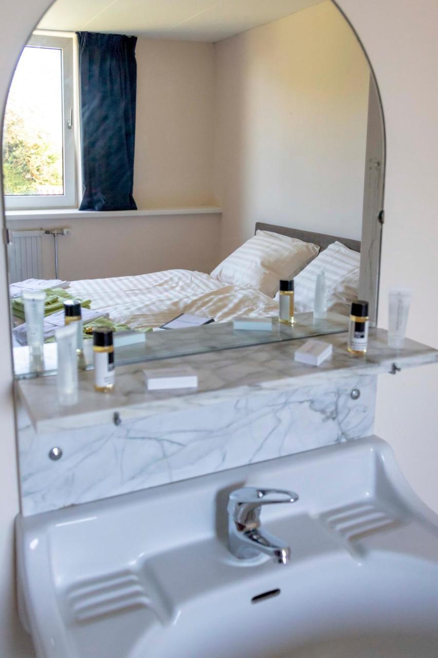B&B Antoniushoeve Lomm Bagian luar foto