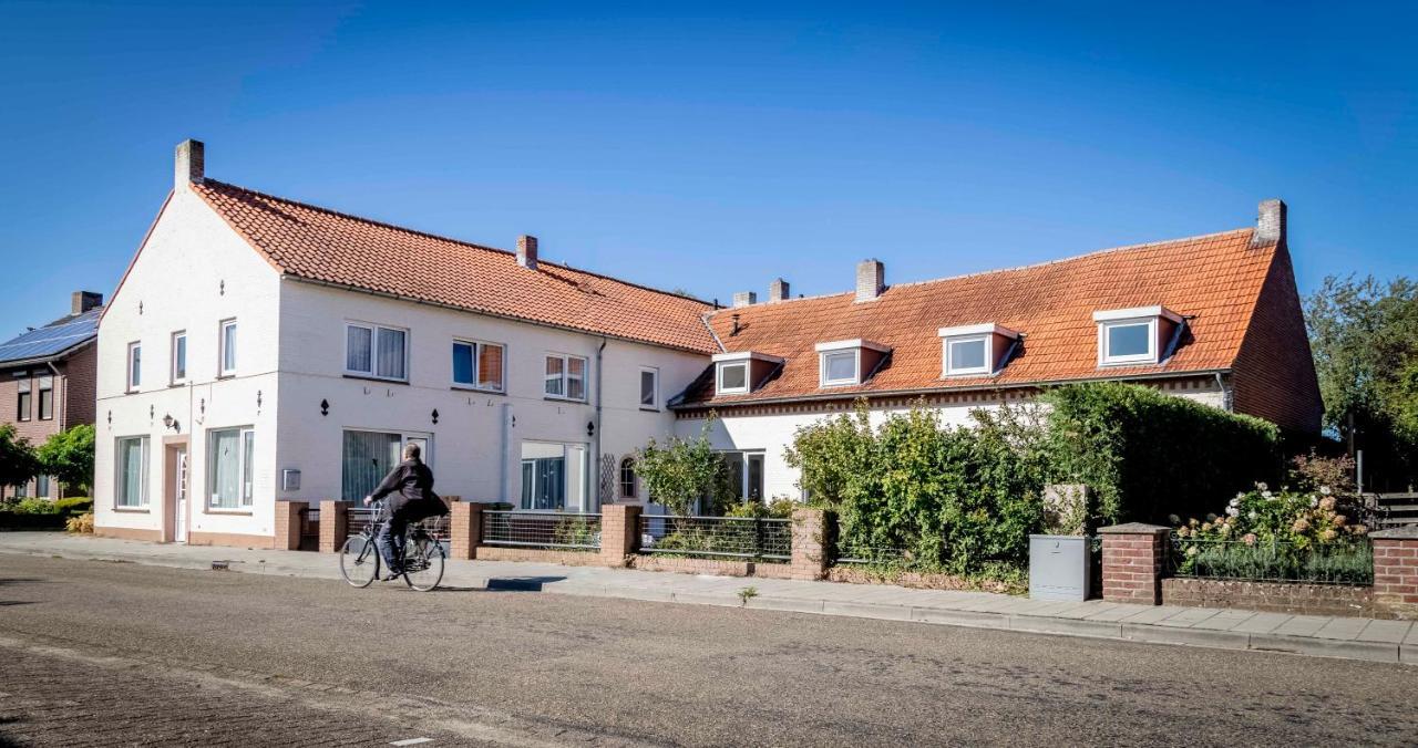 B&B Antoniushoeve Lomm Bagian luar foto