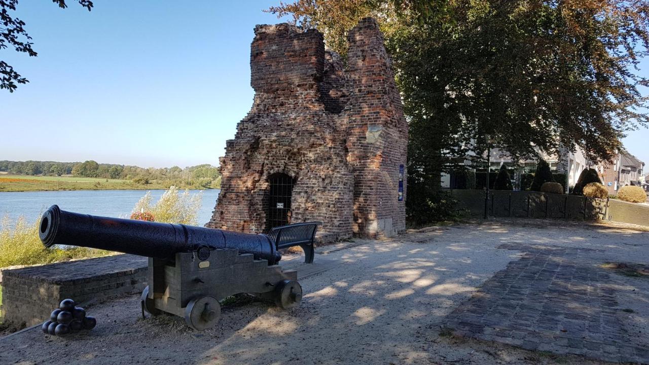 B&B Antoniushoeve Lomm Bagian luar foto